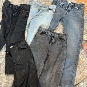 Women’s Black and Gray Jeans